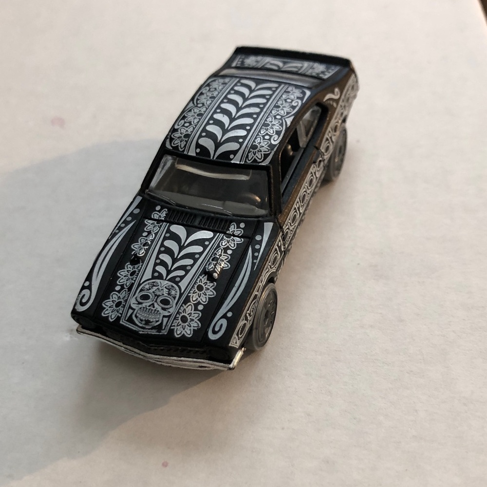 Day of the Dead 71’ Maverick Grabber skulls car